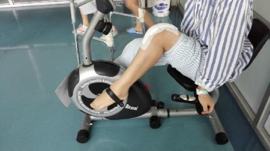 关节置换 质控小组_膝关节置换术的器械_全膝置换术前讨论记录